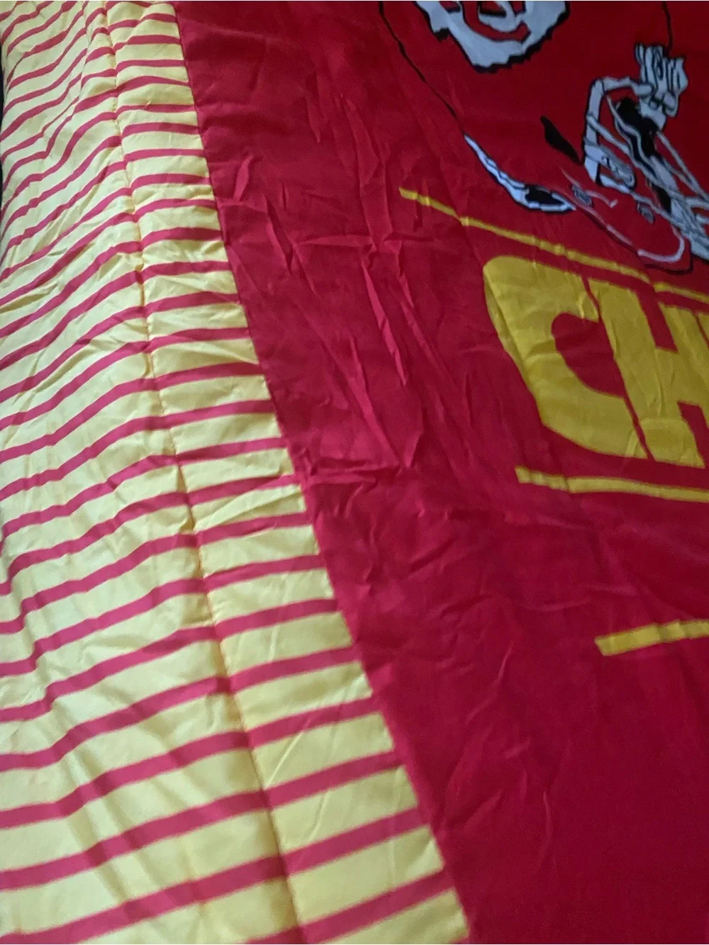 NFL Kansas City Chiefs Kingdom Arrowhead Team Logo Full Size Comforter Shams Set